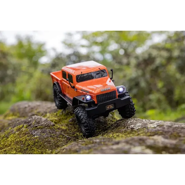 Axial SCX24 Dodge Power Wagon 1940 1:24 4WD narančasta